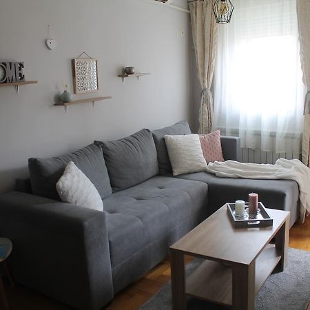 Apartment Cerska Mrb Belgrado Exterior foto
