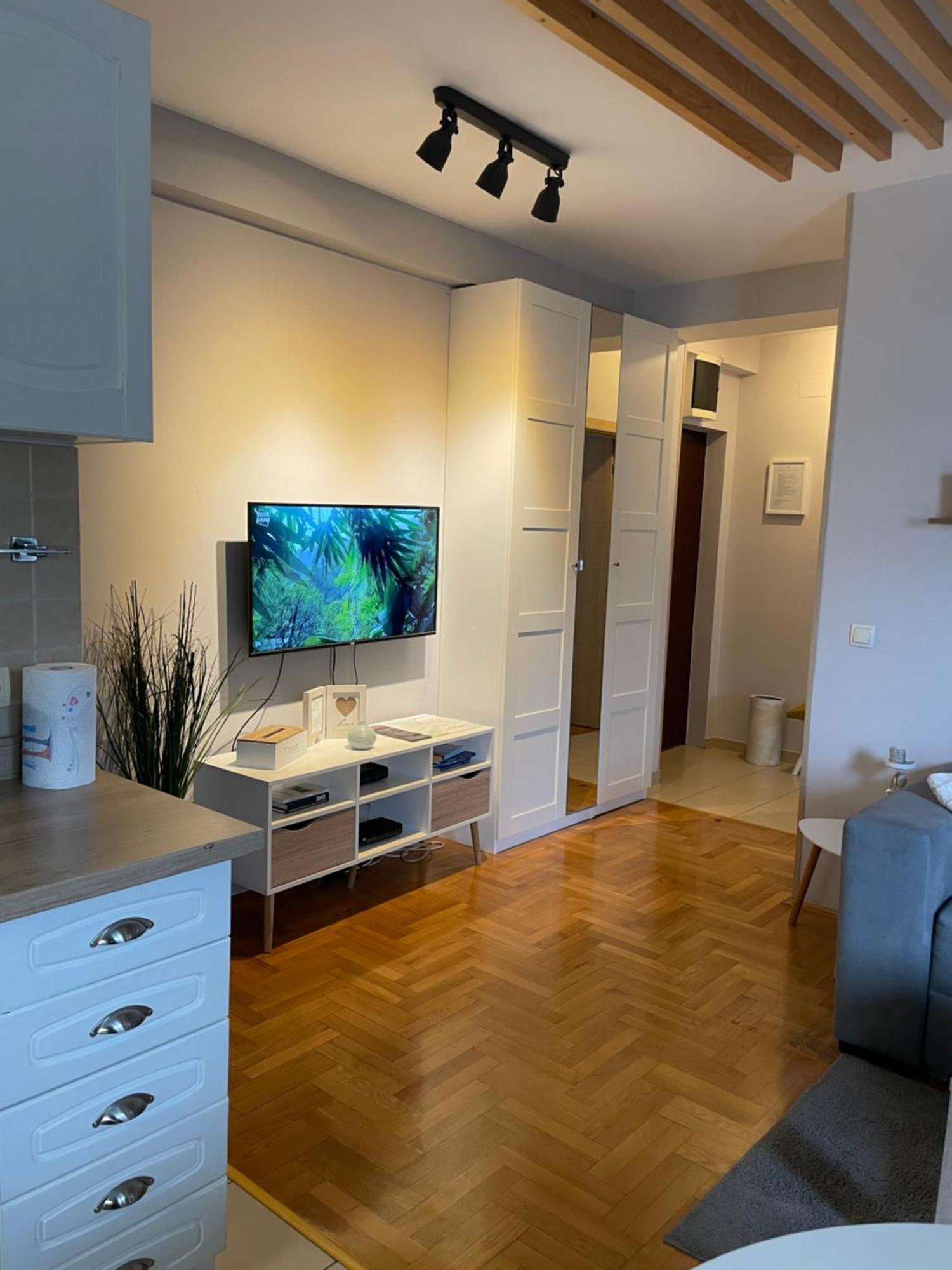 Apartment Cerska Mrb Belgrado Exterior foto