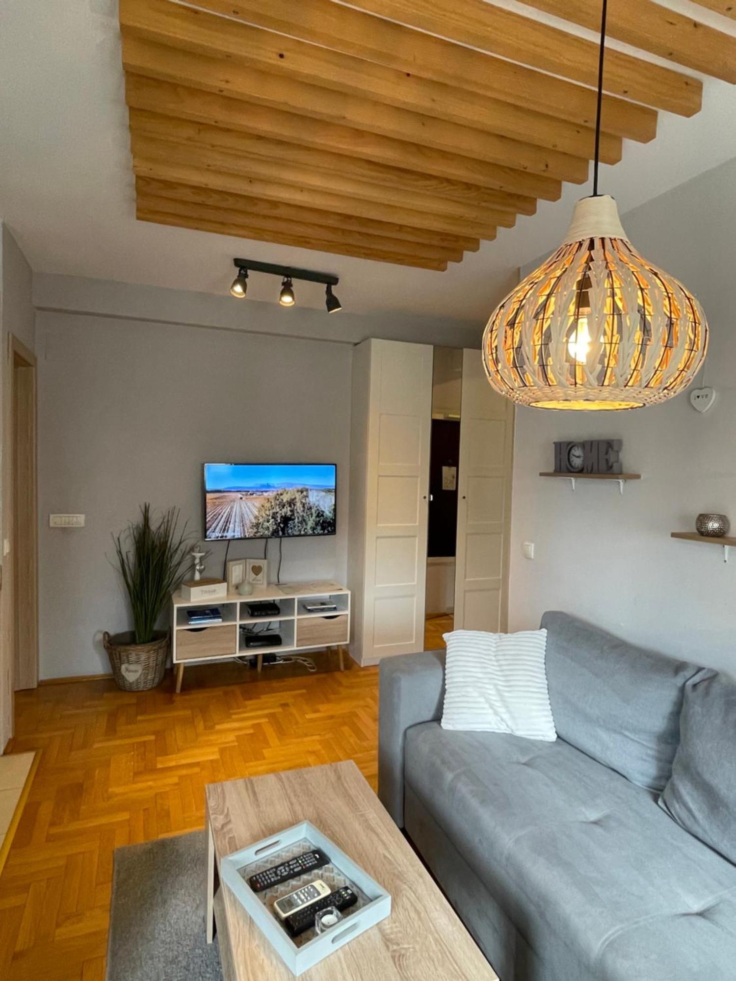 Apartment Cerska Mrb Belgrado Exterior foto