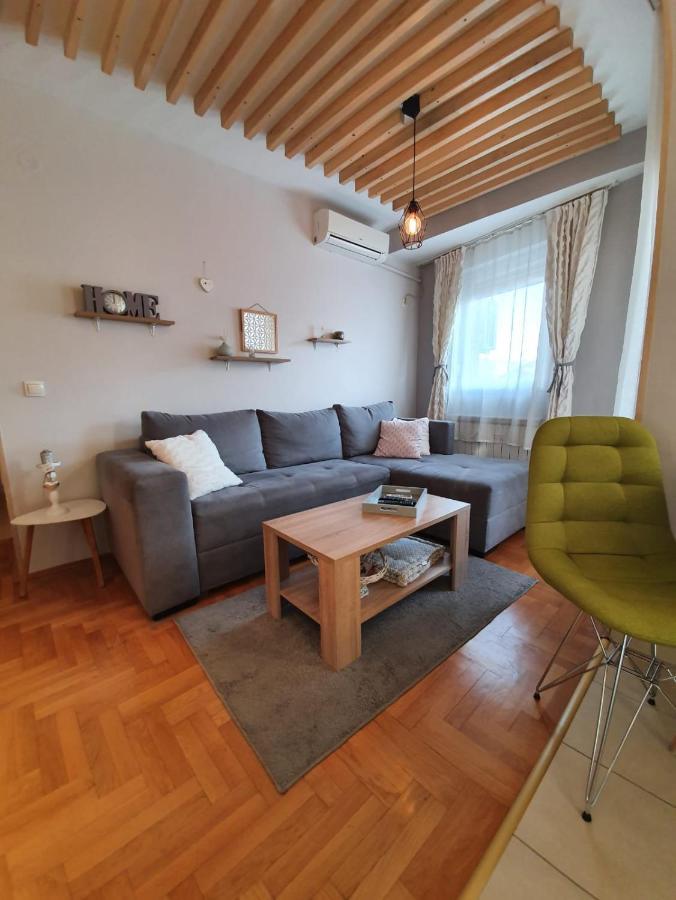 Apartment Cerska Mrb Belgrado Exterior foto